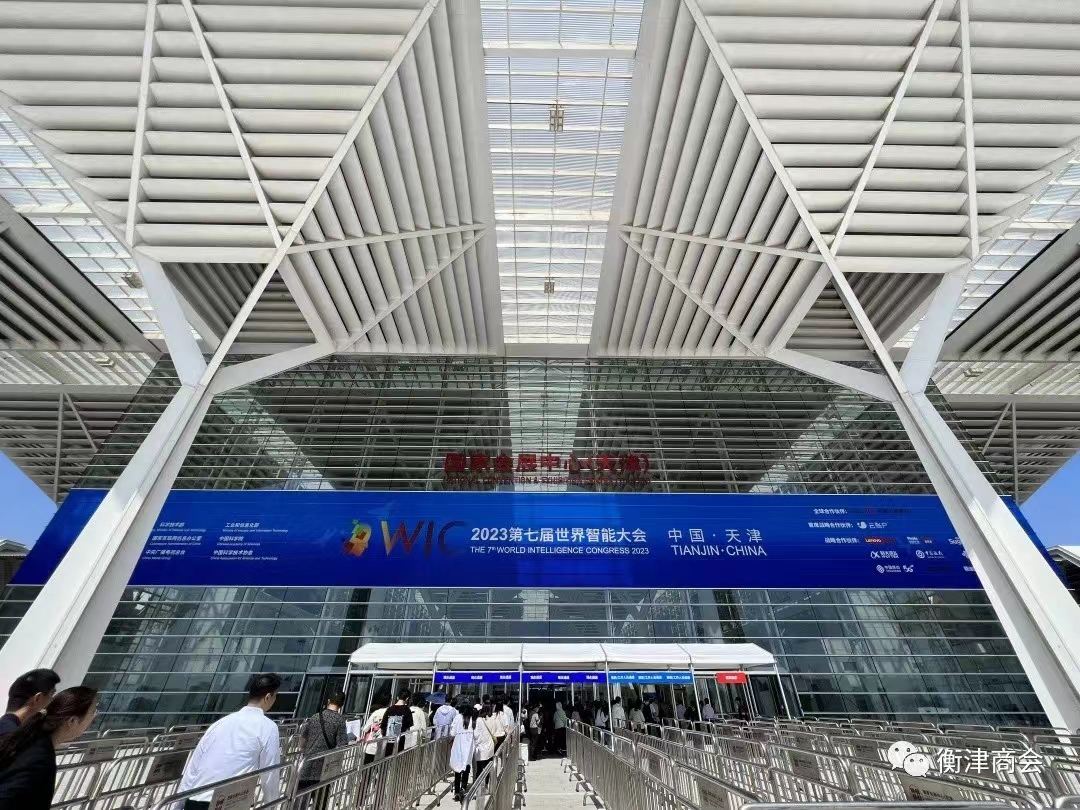 ����к�ˮ�̻Ჿ�ֻ�Ա��ҵ�ι۵��߽��������ܴ��